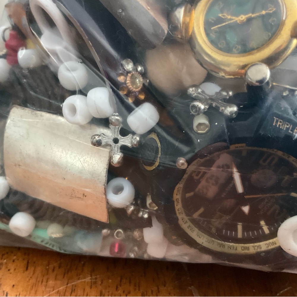 Mixed SCRAPS Jewelry and Accessories Bag - Picture 2 of 5
